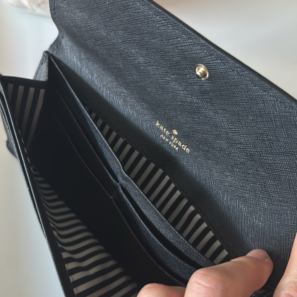 Kate spade saffiano leather wallet - Picture 3 of 4